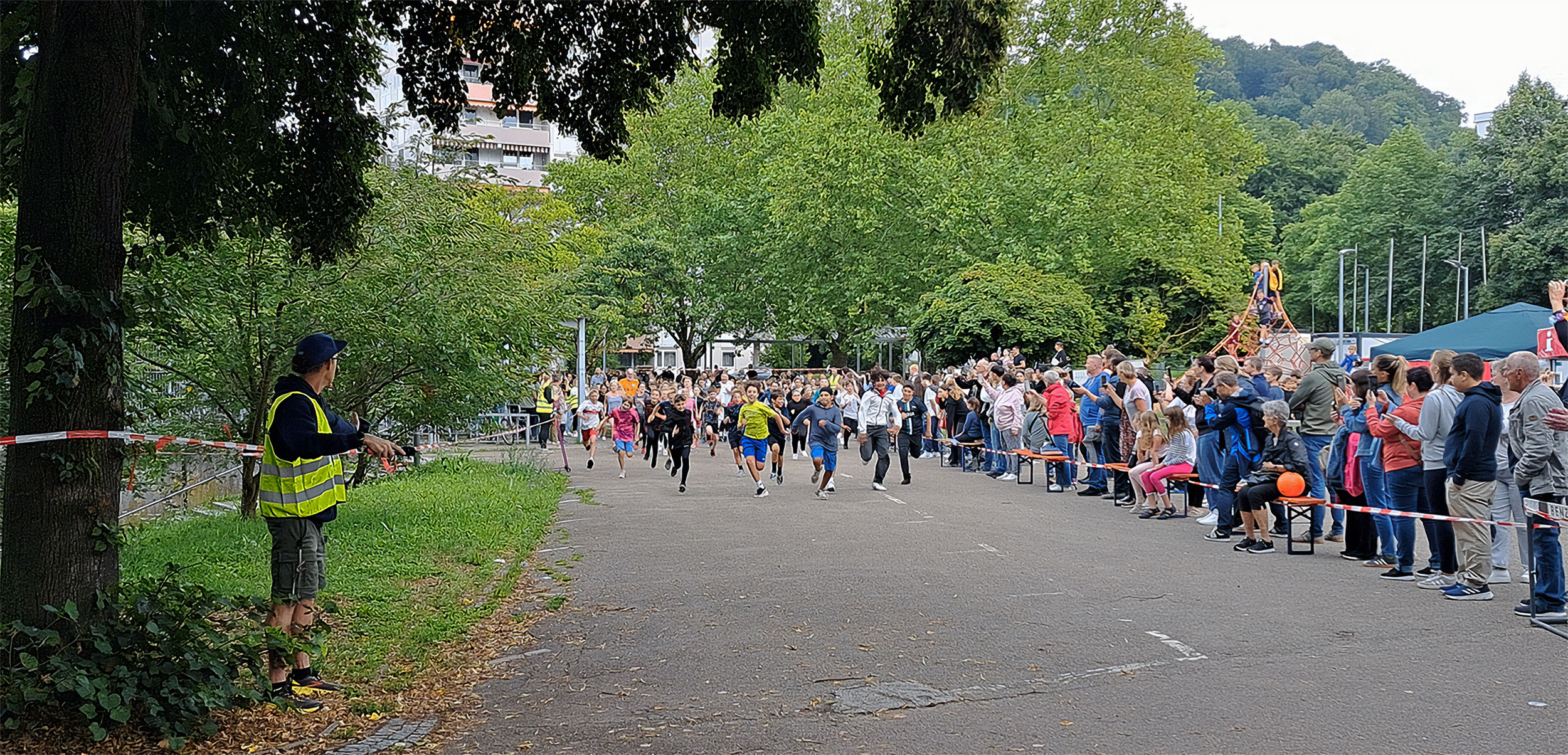 Schüler am Start beim Spendenlauf